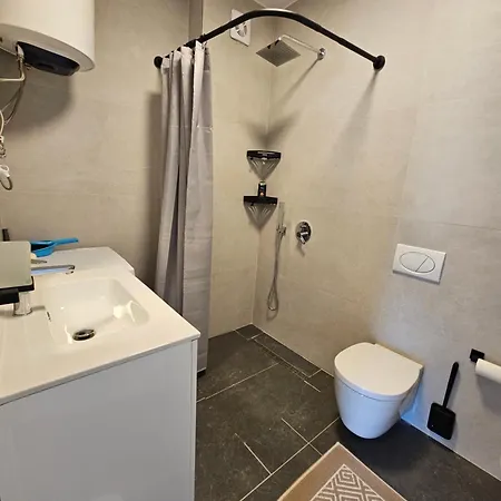 Apartment Seaview In Sarande