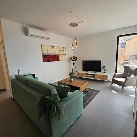 Apartment Seaview In Sarande